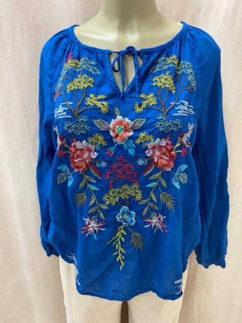 Size M Johnny Was workshop Blue Shirt Closet Exchange Store