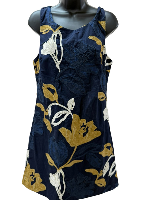 banana republic Size 8 navy and cream Dress