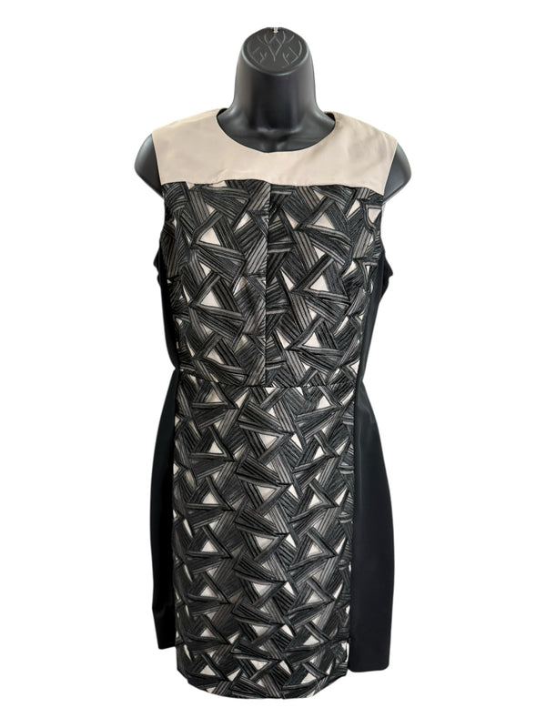 Diane Von Furstenberg Size 8 beige and black Dress