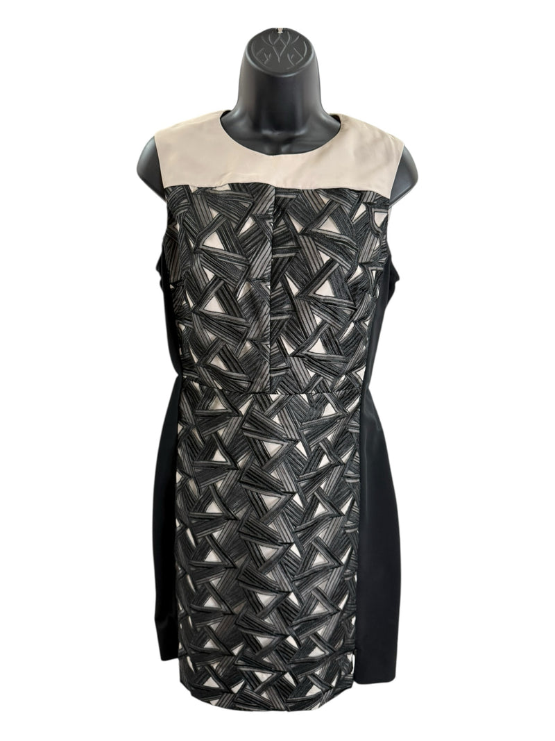 Diane Von Furstenberg Size 8 beige and black Dress