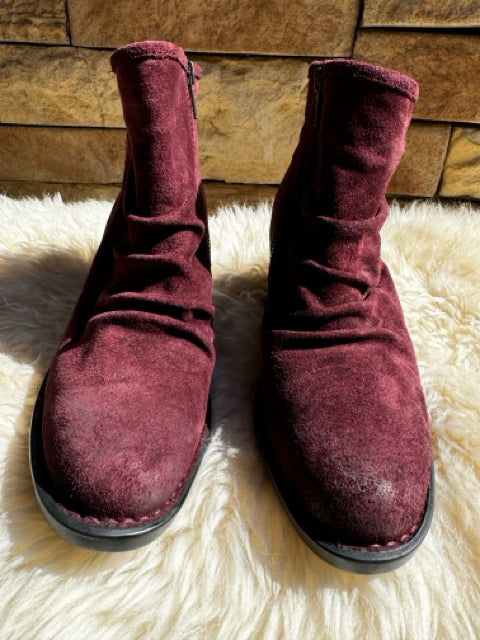 BORN 7 Burgundy SHOES