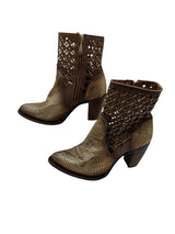 Caudra 9.5 Gold Boots