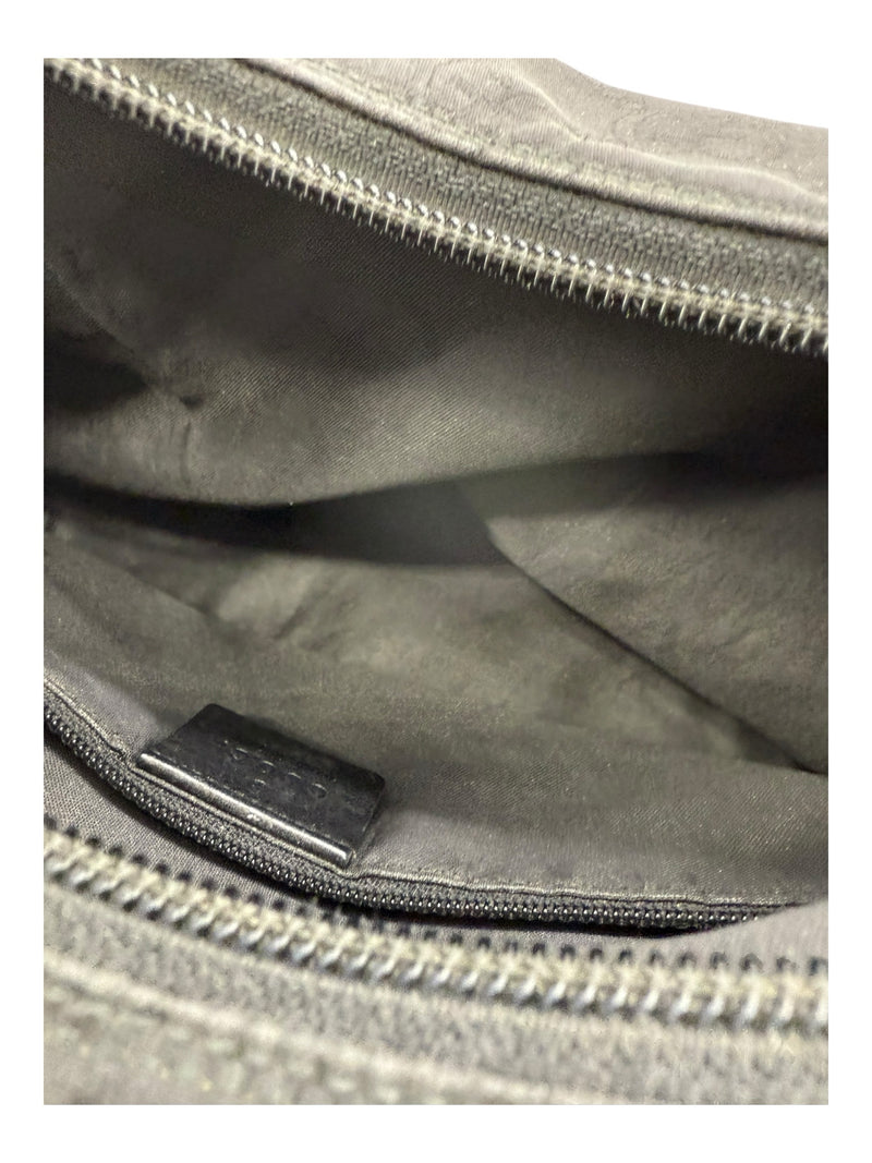 GUCCI Black handbags