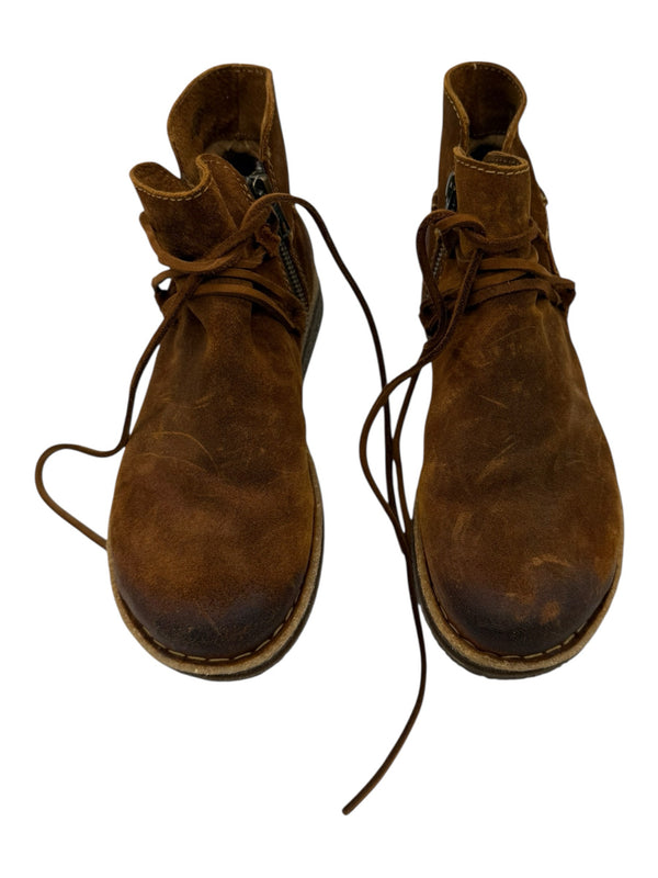 BORN 8 Brown SHOES