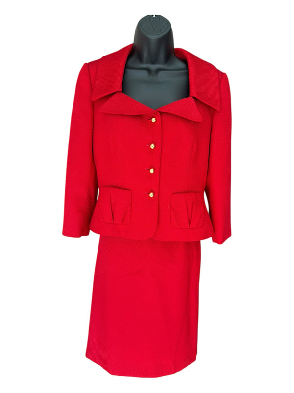 TAHARI Size 6 Red SUIT SET