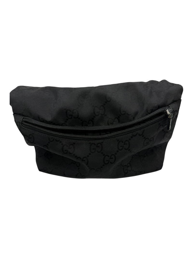 GUCCI Black handbags
