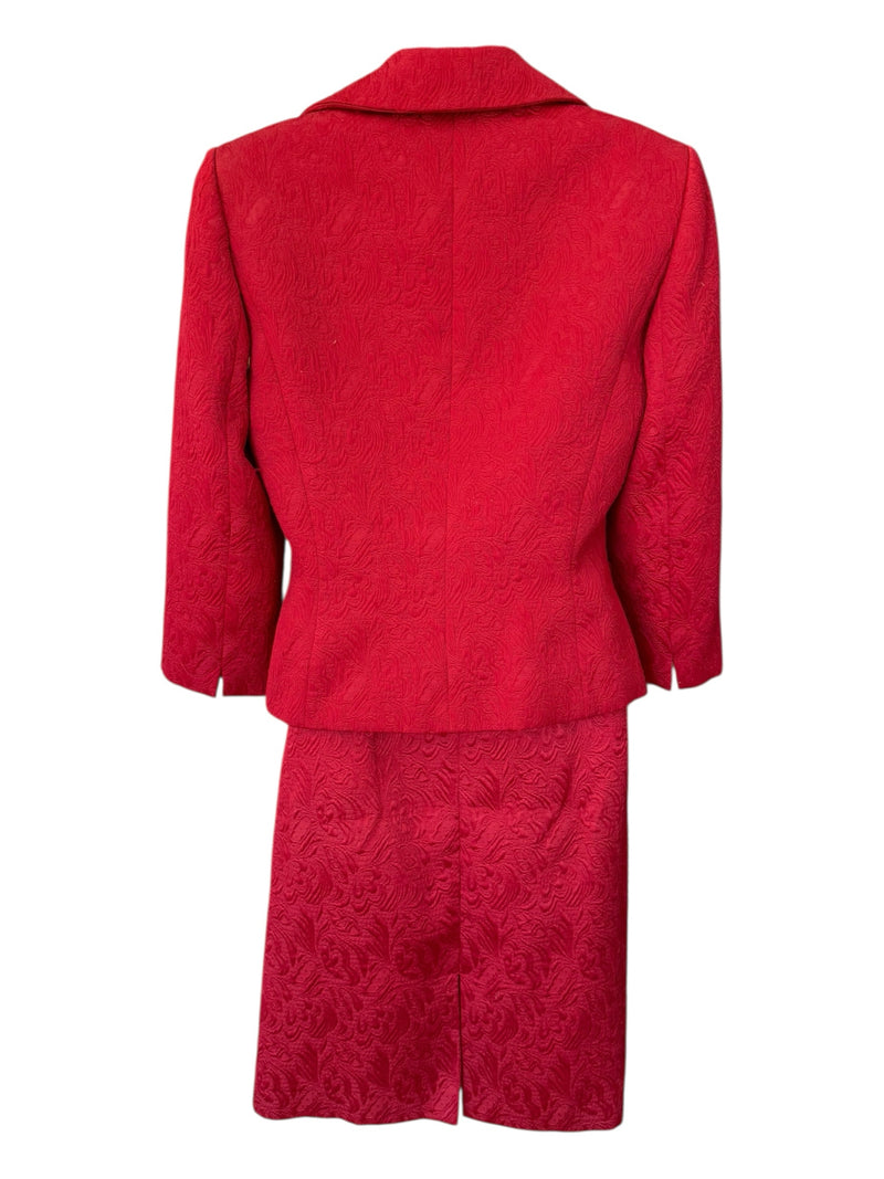 TAHARI Size 6 Red SUIT SET