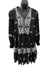 Azure and Indigo Size XS Black Dress