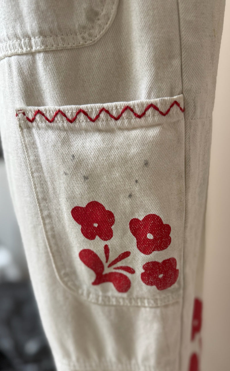 WE THE FREE Size S red & white Jumper