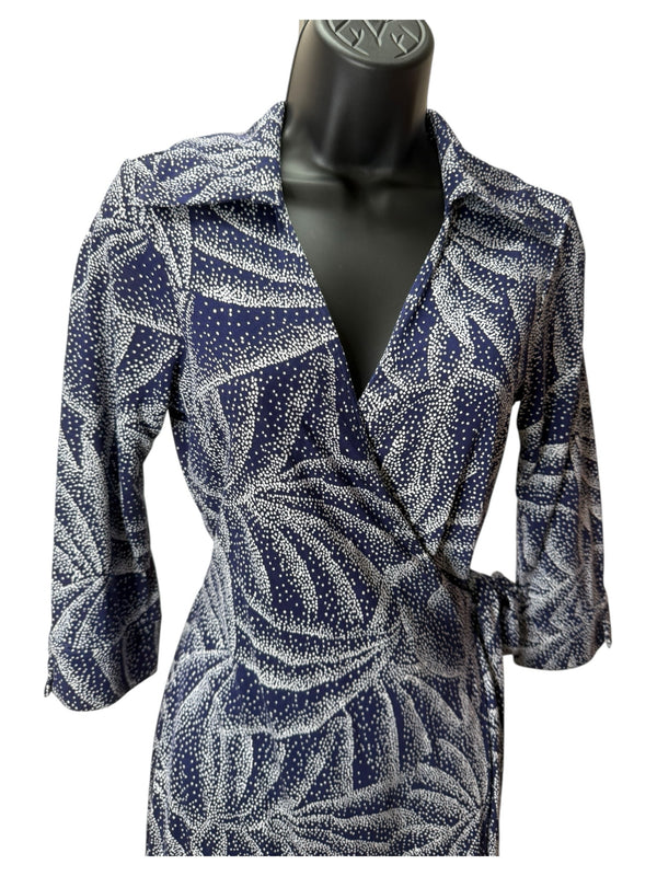 Diane Von Furstenberg Size 10 BLUE & AQUA Dress