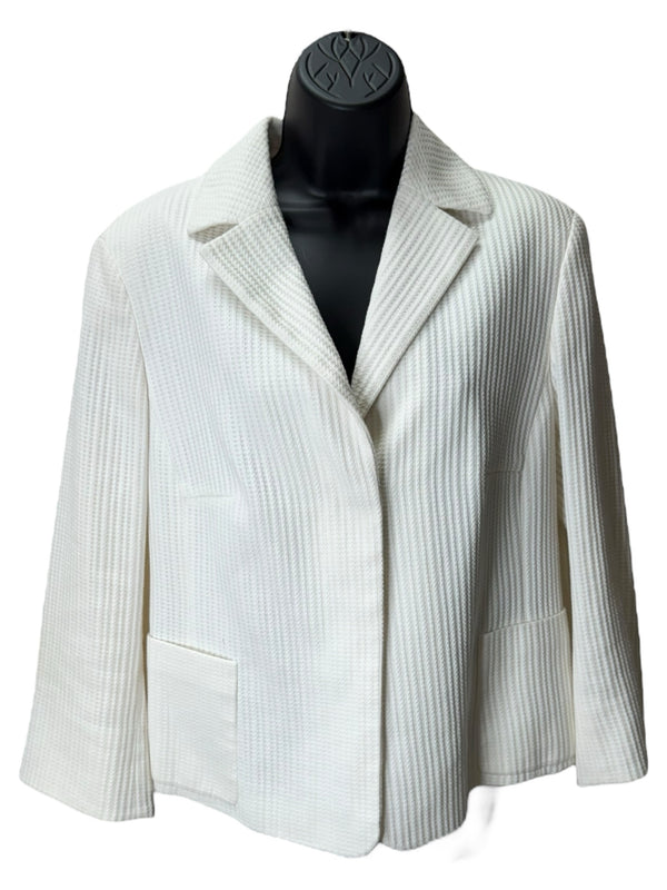 Akris Size 10 off white Jacket