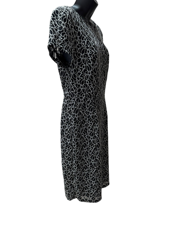 Adrienna Papell Size 10 Black Dress