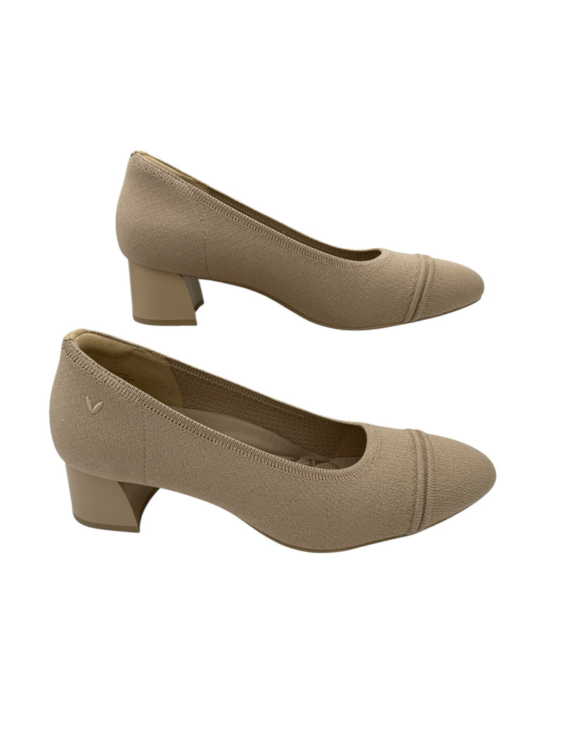Vivia 9.5 Beige SHOES