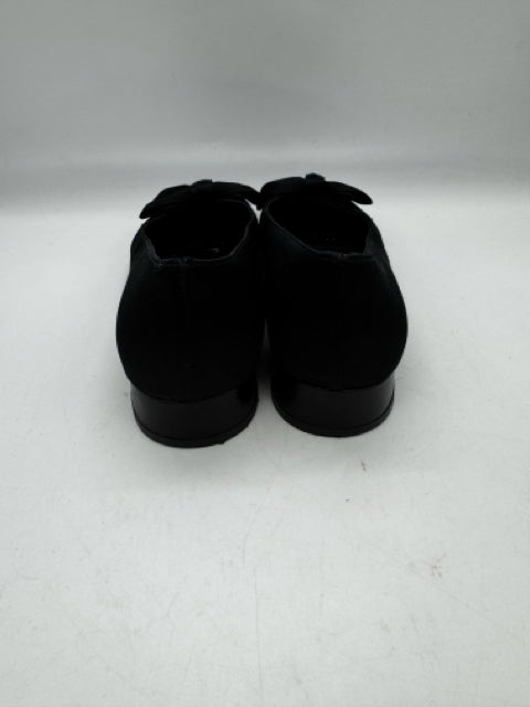 SALVATORE FERRAGAMO 8.5 Black SHOES