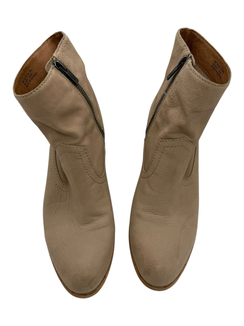 FRYE 8 sand SHOES