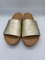 Beek Pelican 8 Gold Sandals