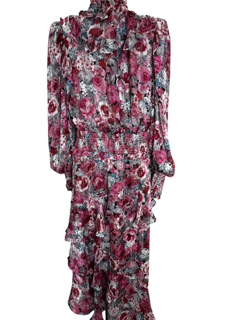 elliatt Size M pink floral Dress