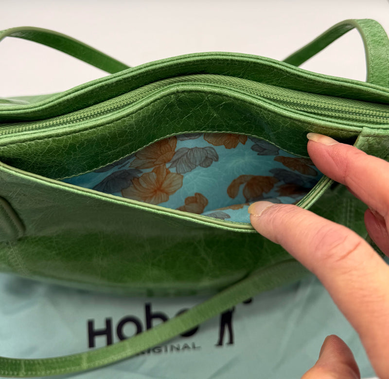 Hobo Kelly Green handbags