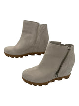 sorel 9 Taupe Boots
