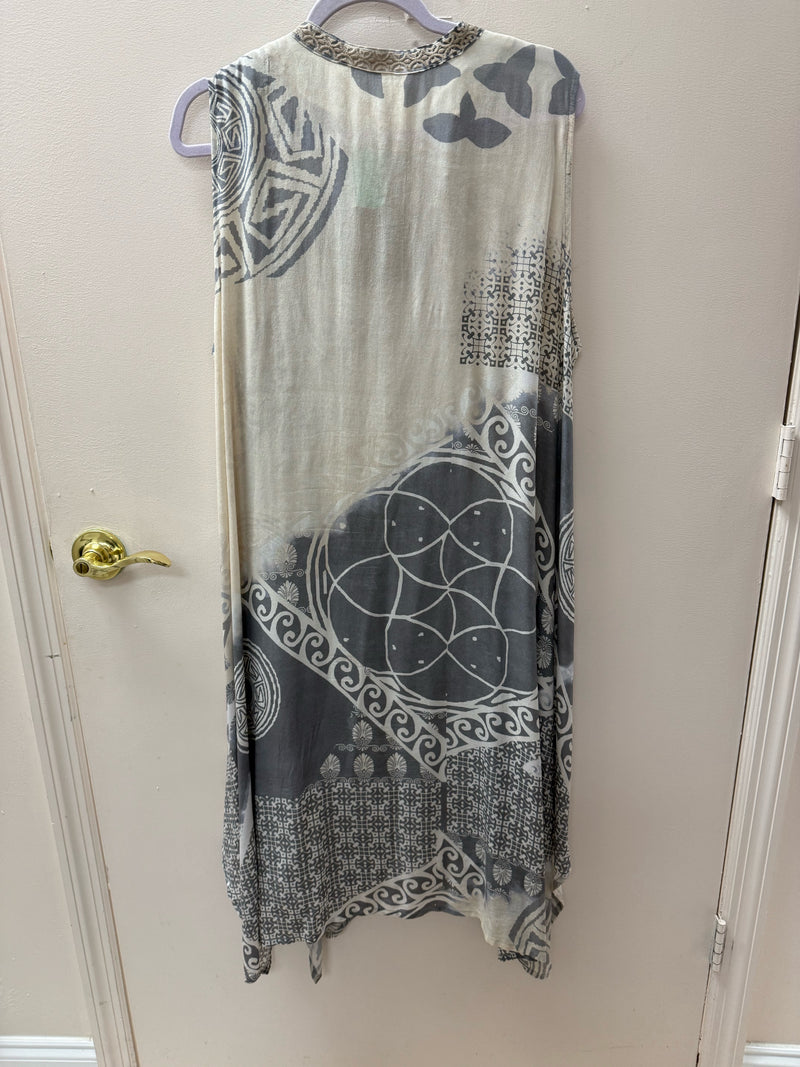 johnny was Size XL Gray Dress