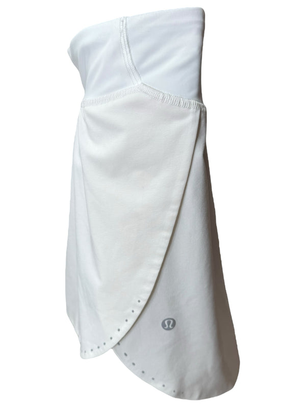 lululemon Size 8 Ivory Shorts