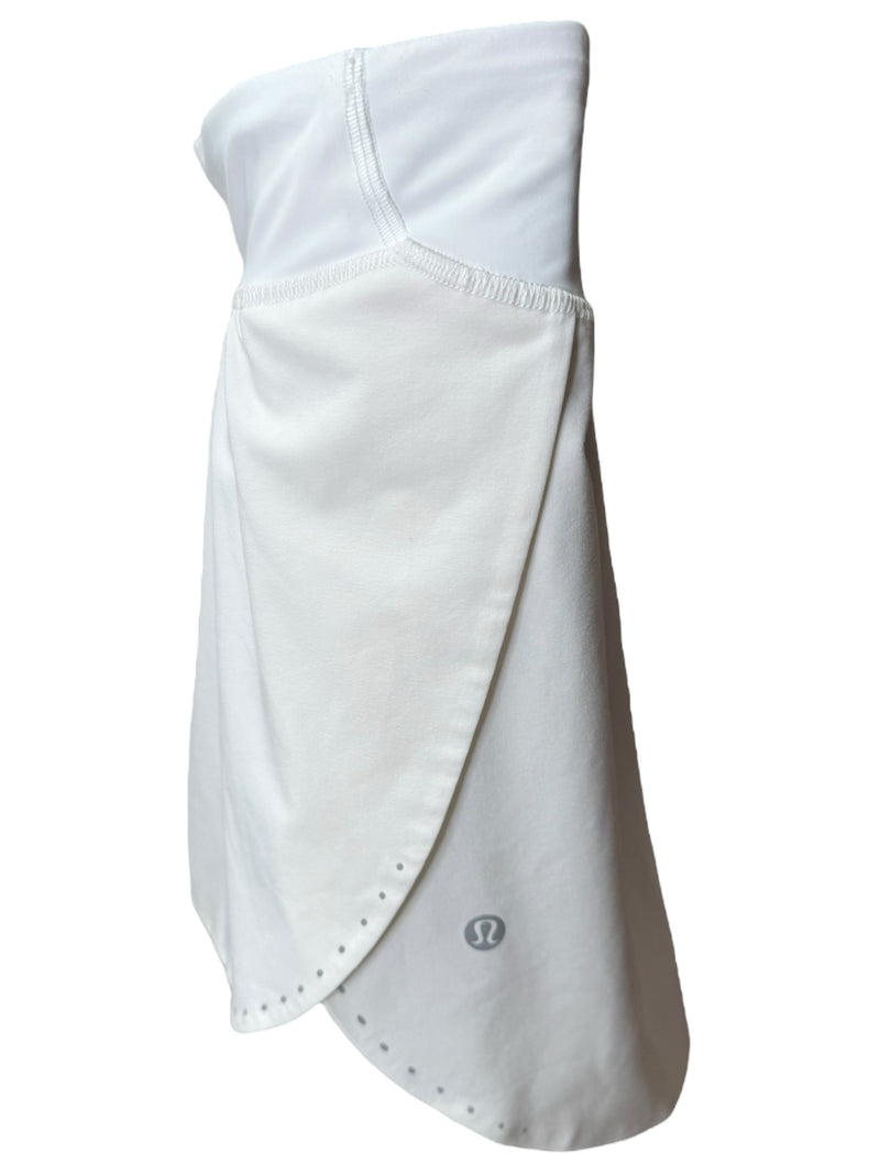 lululemon Size 8 Ivory Shorts