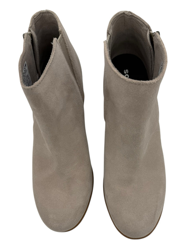 sorel 9 Taupe Boots