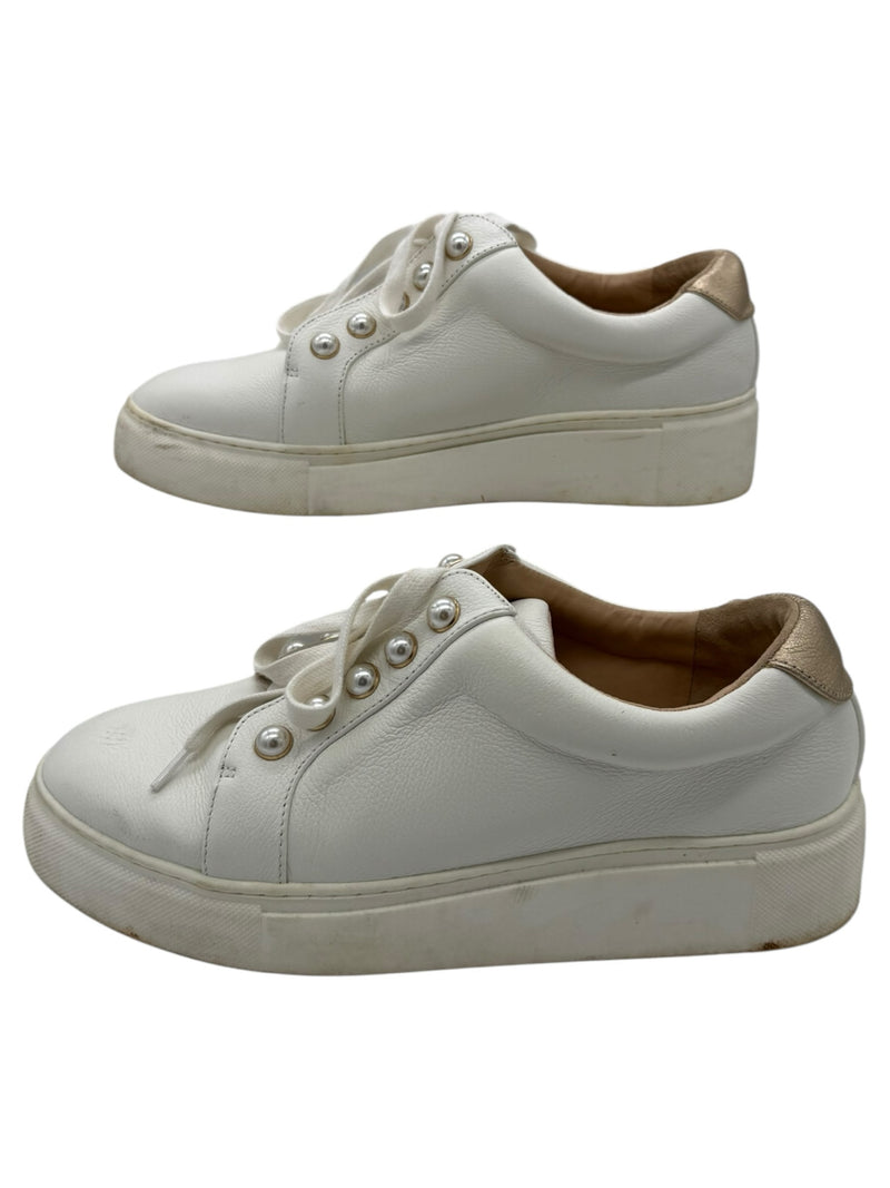 ALEX MARIE 8.5 White SHOES