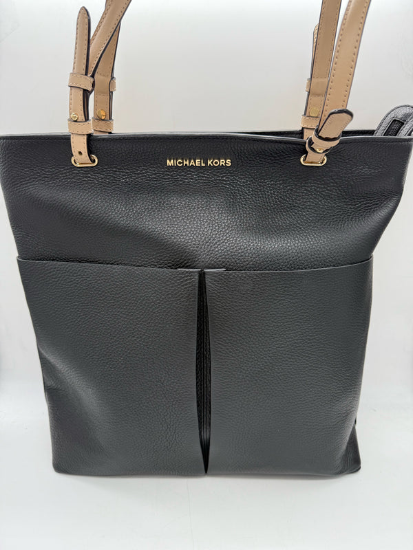 MICHAEL KORS Black Handbag