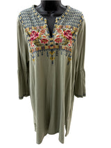 johnny was Size L Green Dress