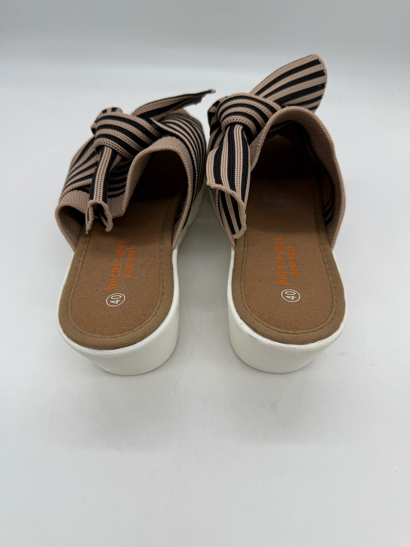 bernie mev. 9 tan and black SHOES
