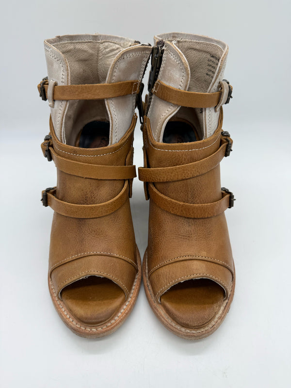 freebird 8 Tan SHOES
