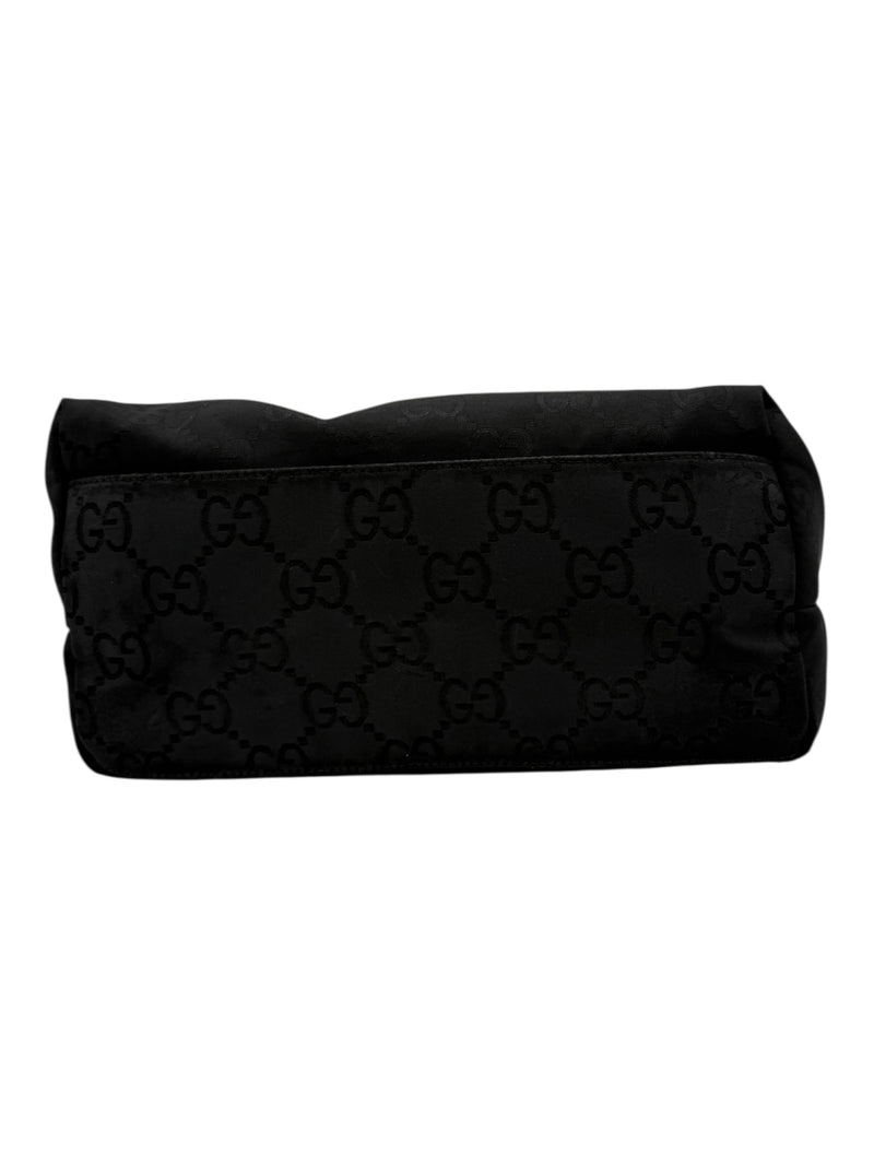 GUCCI Black handbags
