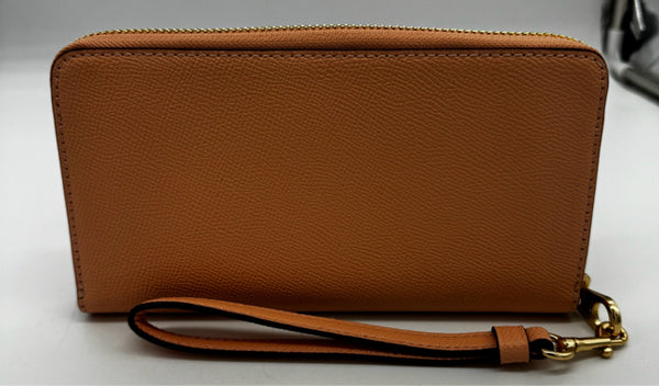 Coach Peach wallet