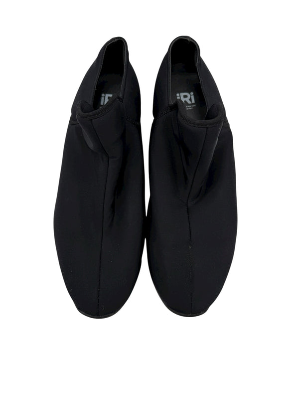 iRi 9.5 Black SHOES