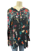 johnny was Size L Black Multi TOPS