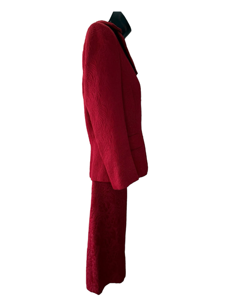 TAHARI Size 6 Red SUIT SET