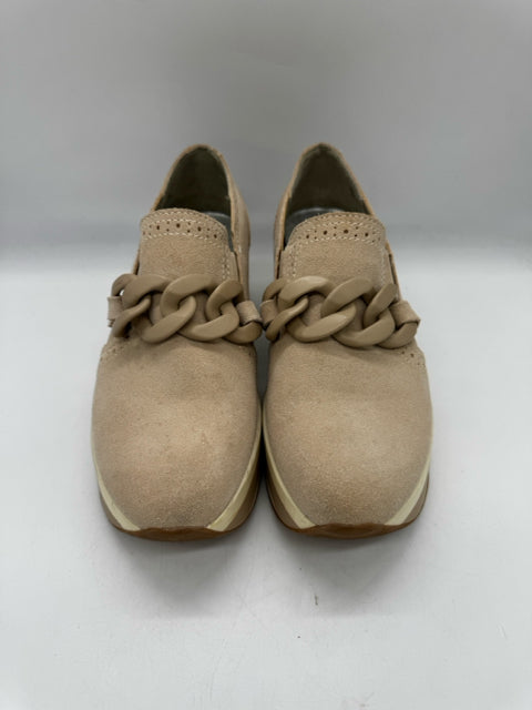 DOLCE VITA 7.5 Tan SHOES