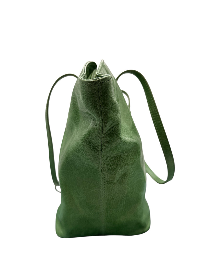 Hobo Kelly Green handbags