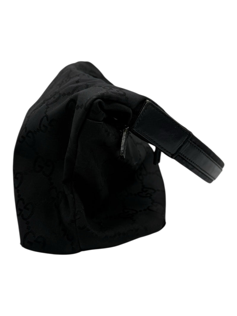 GUCCI Black handbags