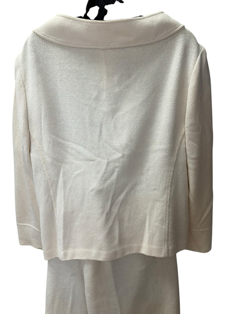 ST JOHN Size 16 winter white Jacket