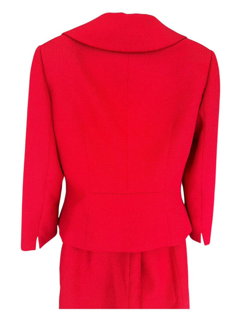 TAHARI Size 6 Red SUIT SET