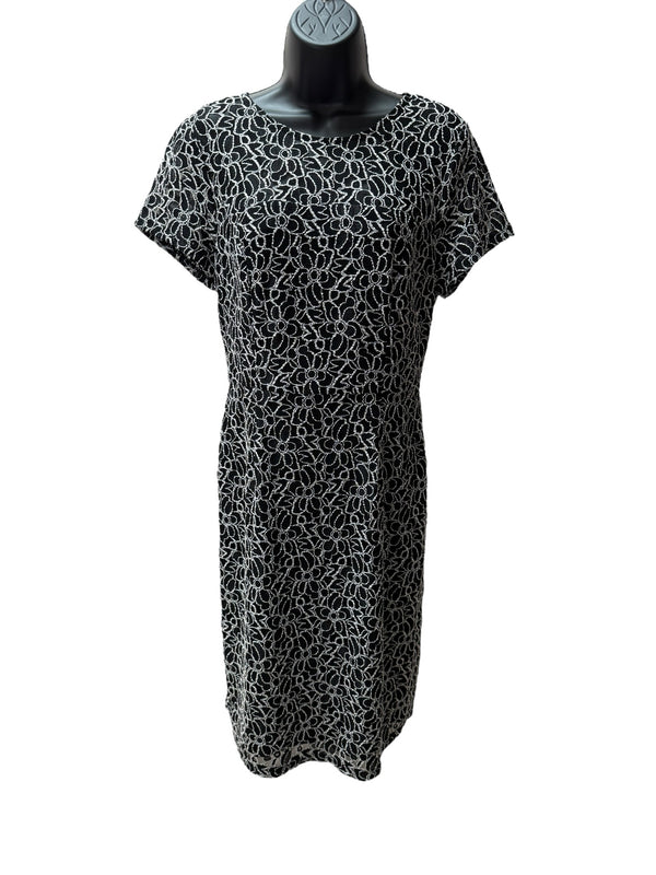 Adrienna Papell Size 10 Black Dress