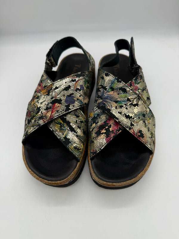 Think Size 7.5 Gold TOPS