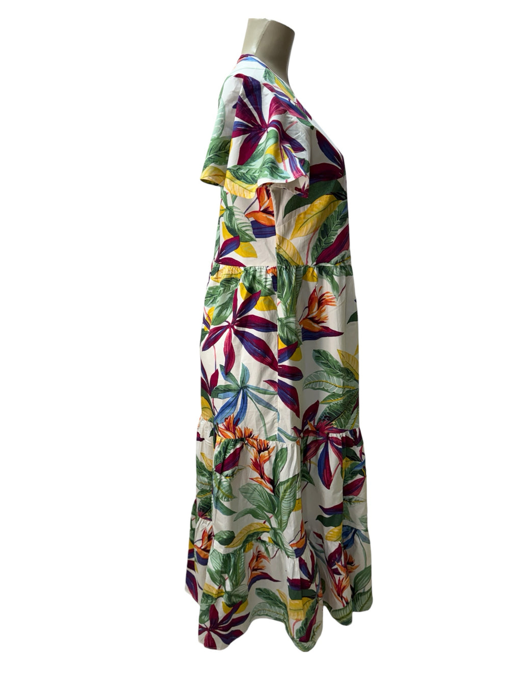 chicos white dress Linen V-Neck Cutout Maxi stretch poplin fabric chicos Size 6 white floral