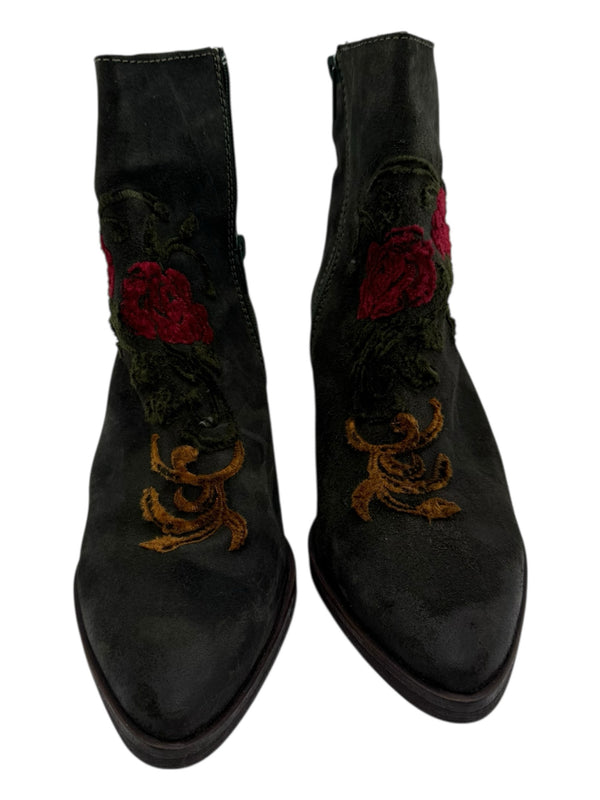 Mala Vita 8.5 Black Boots