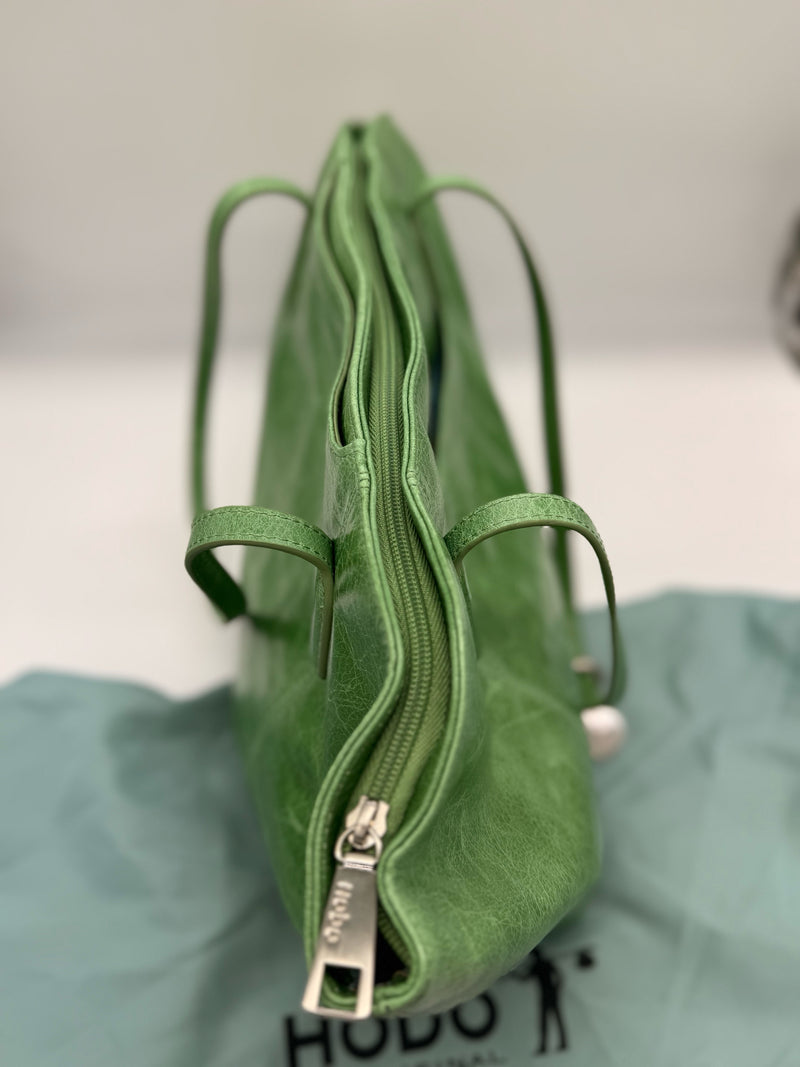 Hobo Kelly Green handbags