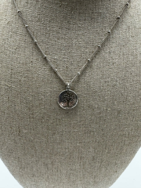 FOSSIL Silver Necklace