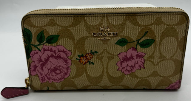 Coach Beige and pink wallet