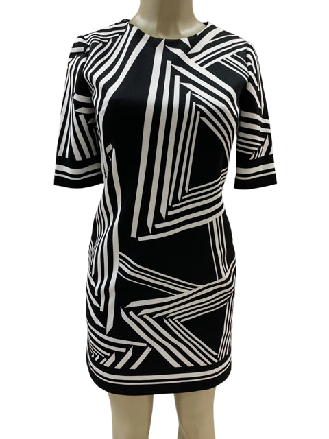 VINCE CAMUTO Size 2 black and white Dress